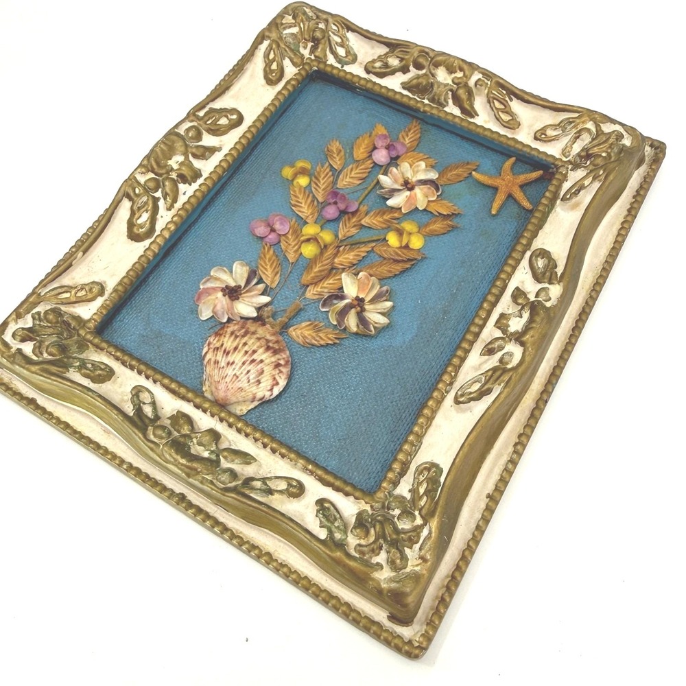 Vintage Dried Flowers & Seashell Art Shadow Box‎ Wood Gold White Frame 11x9.5"